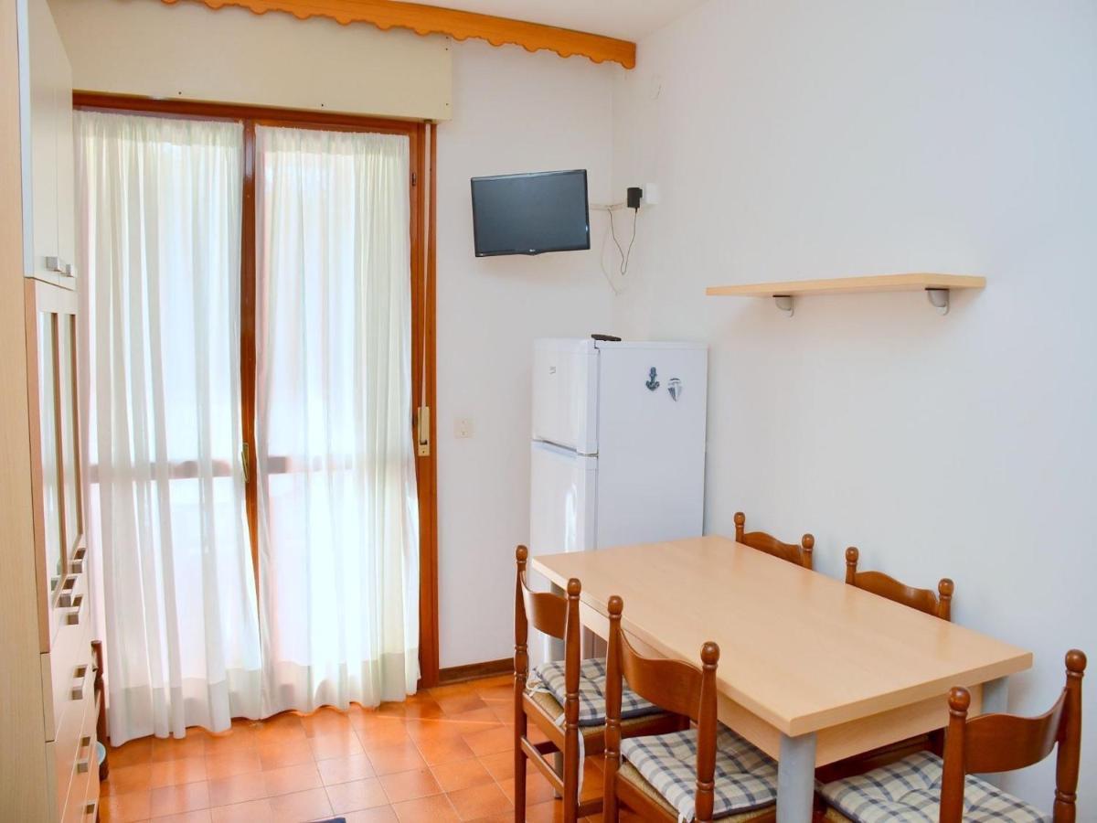 Cozy Two-room Flat 100 Metres From Appartamento Bibione